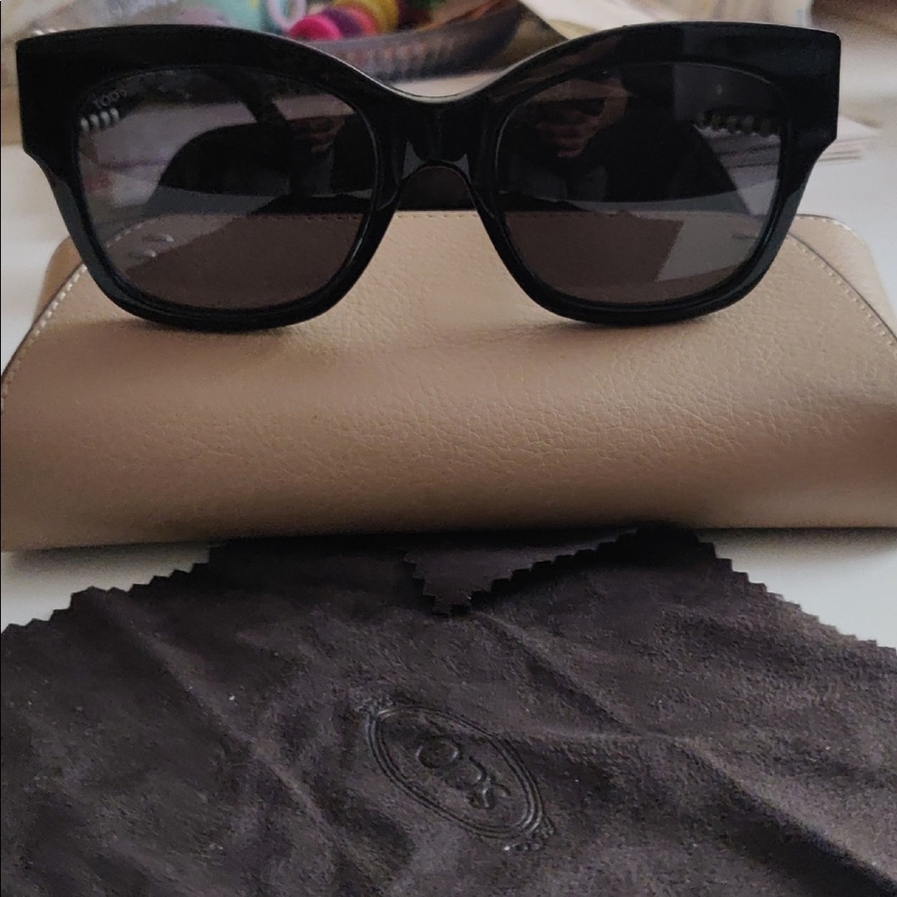 Tod’s sunglasses